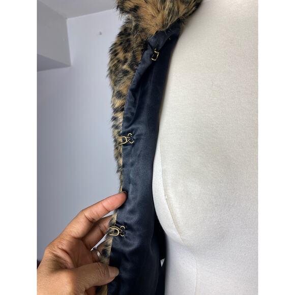 Cherokee Leopard Print Faux Fur Sleeveless Vest Sz L 10/12 Kids - Picture 4 of 14